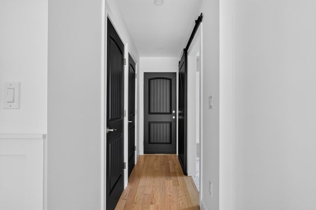 44 Slade St, Dartmouth, MA 02747