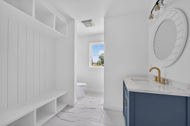 44 Slade St, Dartmouth, MA 02747