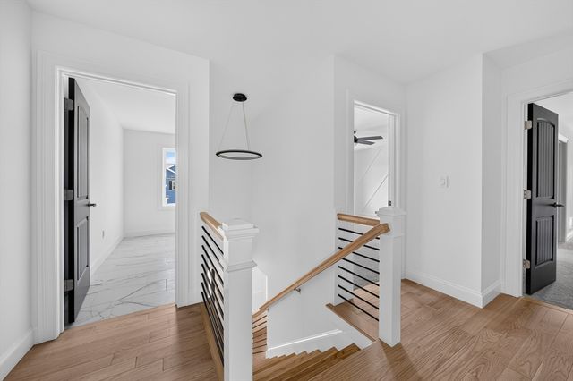 44 Slade St, Dartmouth, MA 02747