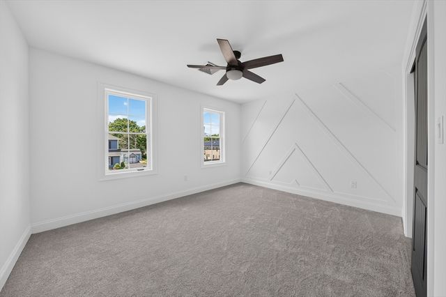 44 Slade St, Dartmouth, MA 02747