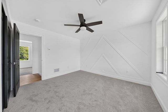 44 Slade St, Dartmouth, MA 02747