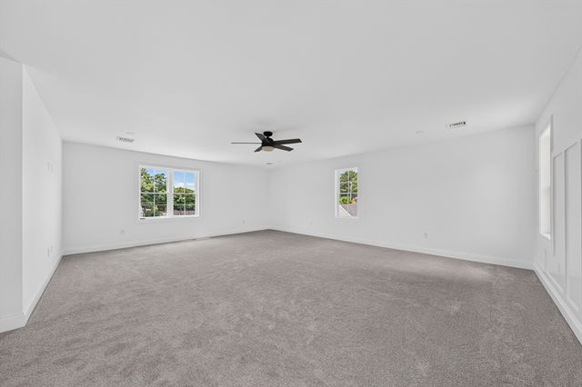 44 Slade St, Dartmouth, MA 02747