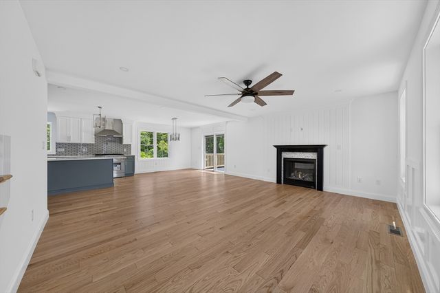 44 Slade St, Dartmouth, MA 02747