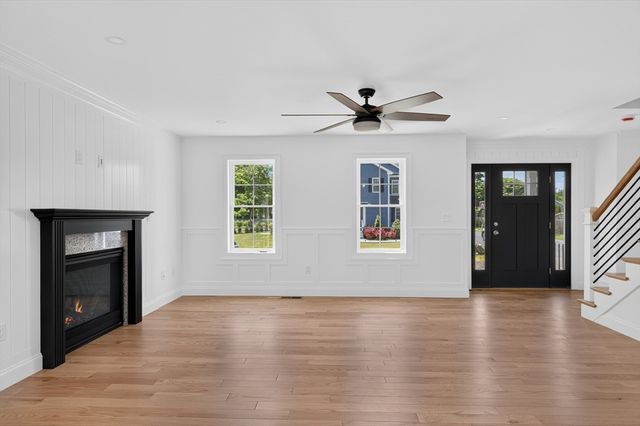 44 Slade St, Dartmouth, MA 02747