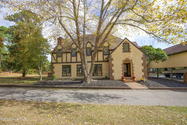 450 Addor Road, Aberdeen, NC 28315