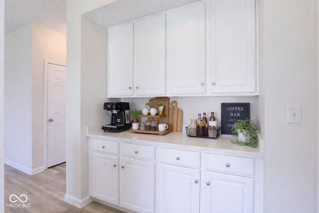 1509 Old Thicket Court, Greenwood, IN 46143