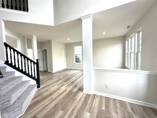 1509 Old Thicket Court, Greenwood, IN 46143