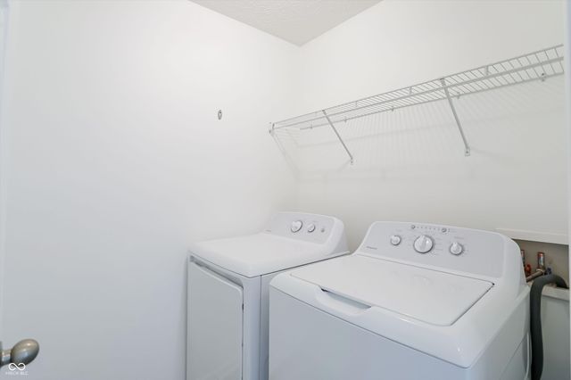 1509 Old Thicket Court, Greenwood, IN 46143