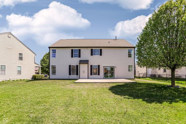 1509 Old Thicket Court, Greenwood, IN 46143