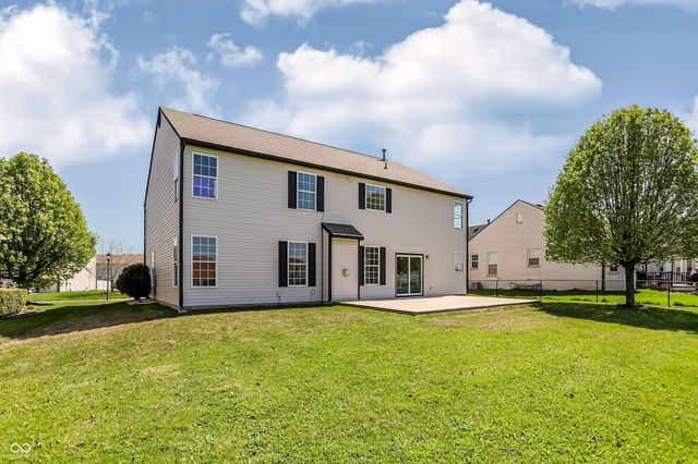 1509 Old Thicket Court, Greenwood, IN 46143