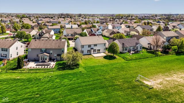 1509 Old Thicket Court, Greenwood, IN 46143