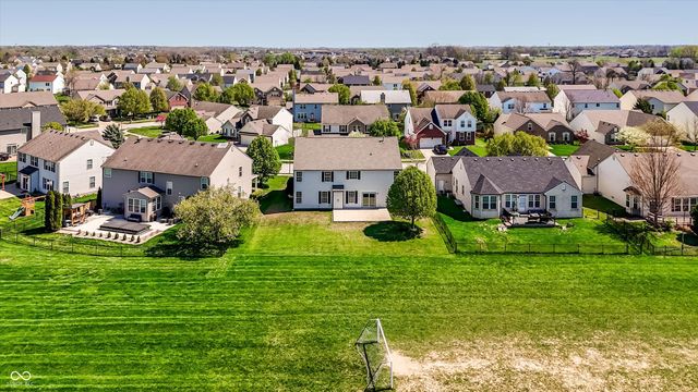 1509 Old Thicket Court, Greenwood, IN 46143