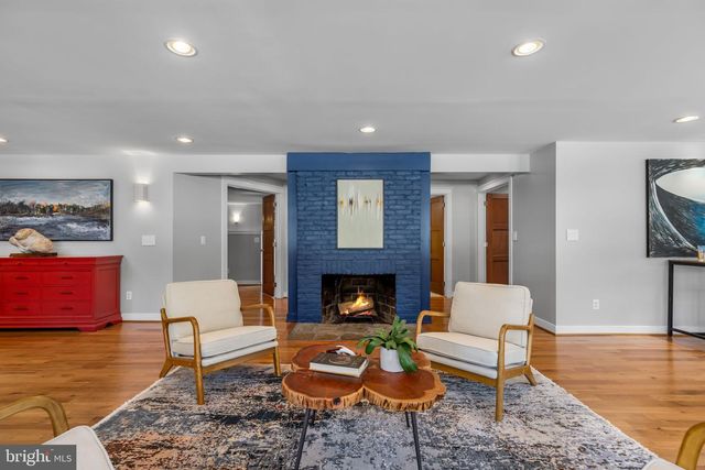 3421 FIDDLERS GRN, Falls Church, VA 22044