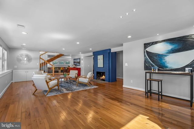 3421 FIDDLERS GRN, Falls Church, VA 22044