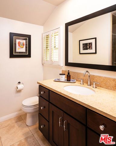 8418 Lookout Mountain Avenue, Los Angeles, CA 90046