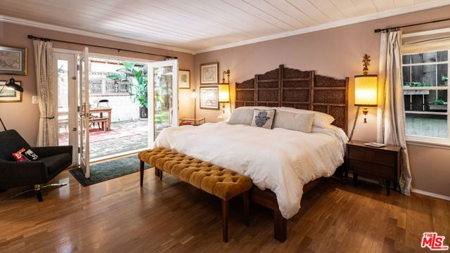 8418 Lookout Mountain Avenue, Los Angeles, CA 90046