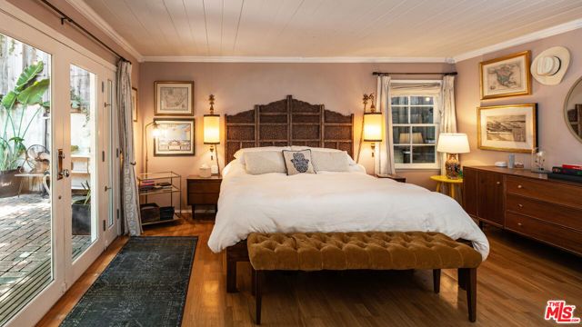 8418 Lookout Mountain Avenue, Los Angeles, CA 90046