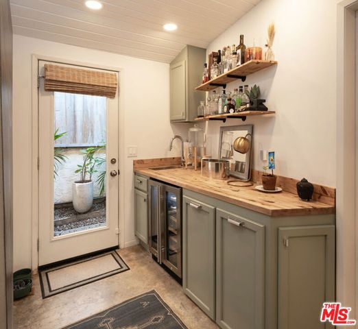 8418 Lookout Mountain Avenue, Los Angeles, CA 90046