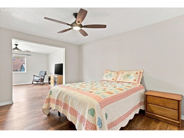 1312 Nw 88TH St, Vancouver, WA 98665