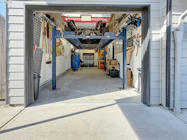 1312 Nw 88TH St, Vancouver, WA 98665