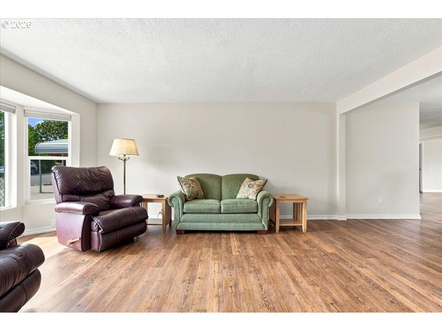 1312 Nw 88TH St, Vancouver, WA 98665