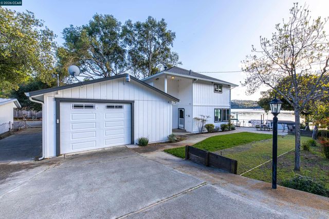3950 Oakmont Drive, Clearlake, CA 95422