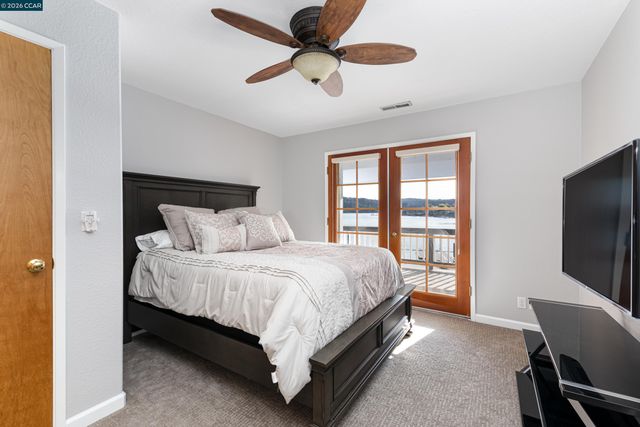 3950 Oakmont Drive, Clearlake, CA 95422