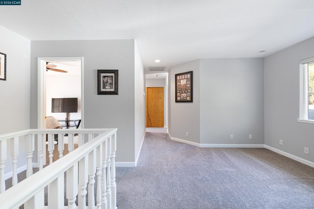 3950 Oakmont Drive, Clearlake, CA 95422