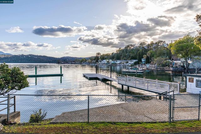 3950 Oakmont Drive, Clearlake, CA 95422