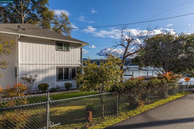 3950 Oakmont Drive, Clearlake, CA 95422