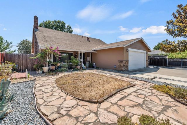 9016 Kiefer Blvd, Sacramento, CA 95826