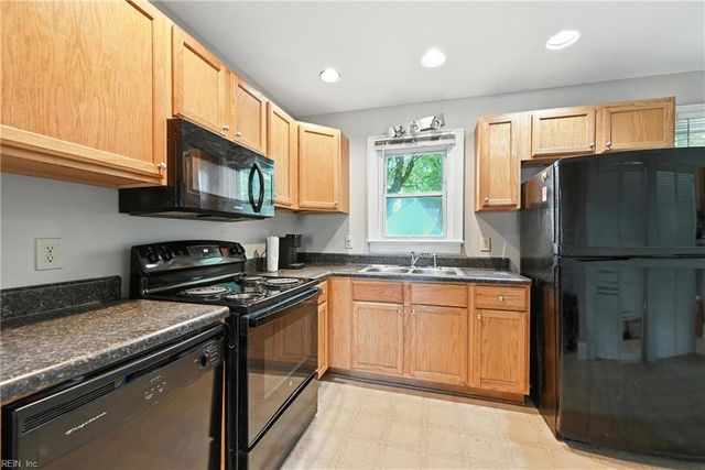 5119 Krick ST, Norfolk, VA 23513