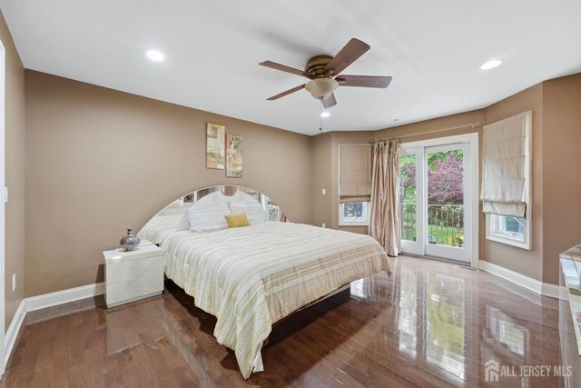 3945 Park Avenue, Edison, NJ 08820