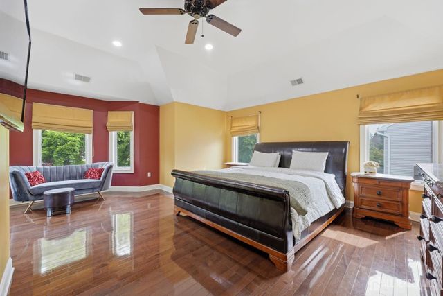 3945 Park Avenue, Edison, NJ 08820