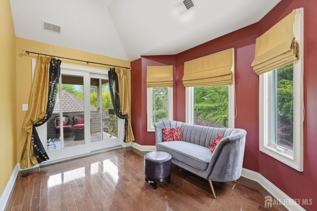 3945 Park Avenue, Edison, NJ 08820
