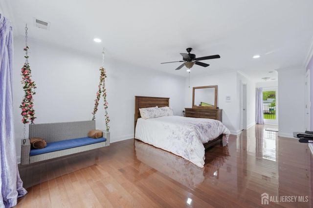 3945 Park Avenue, Edison, NJ 08820