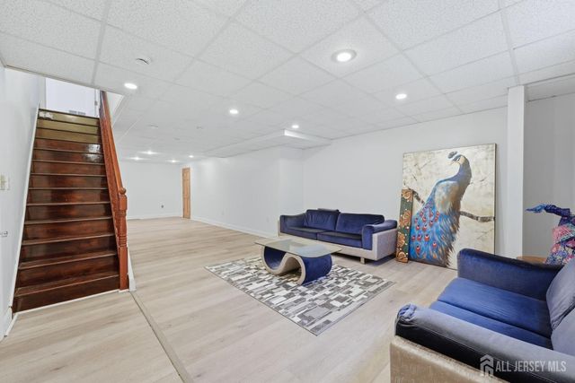 3945 Park Avenue, Edison, NJ 08820
