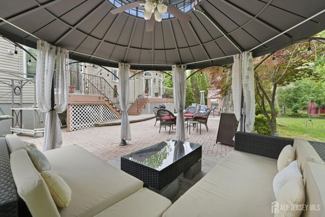 3945 Park Avenue, Edison, NJ 08820