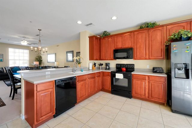 4800 TIDECREST AVENUE 172, Orlando, FL 32819
