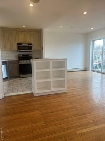 2005 Hazen Street 3FL, East Elmhurst, NY 11370