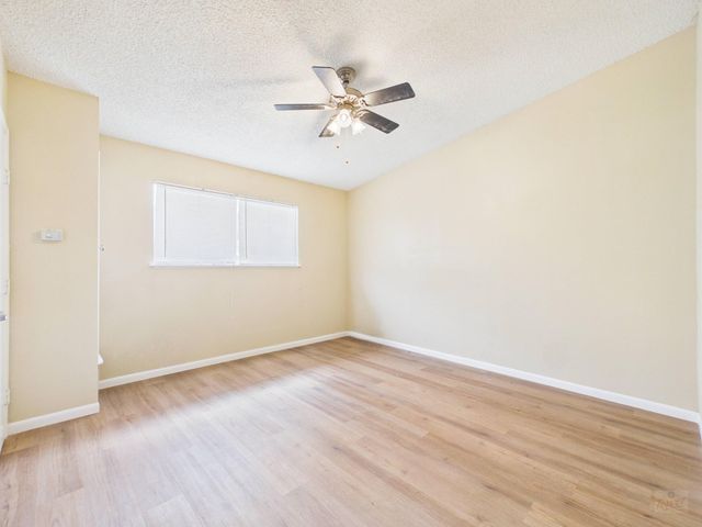 616 W 51st ST 101, Austin, TX 78751