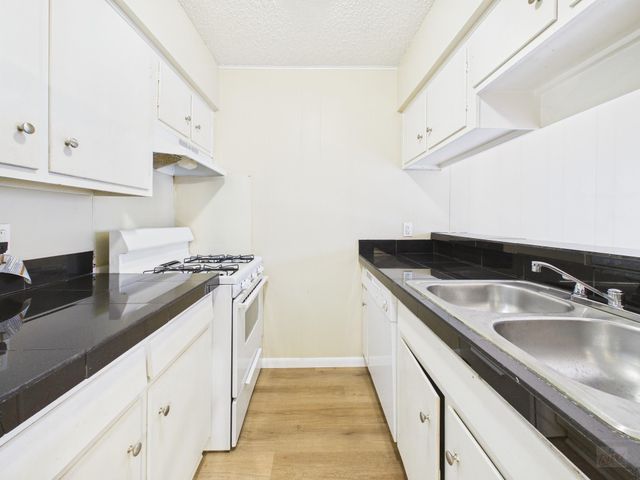 616 W 51st ST 101, Austin, TX 78751