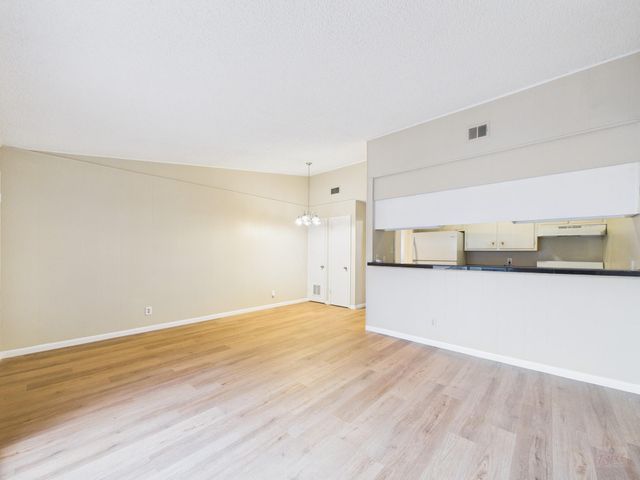 616 W 51st ST 101, Austin, TX 78751