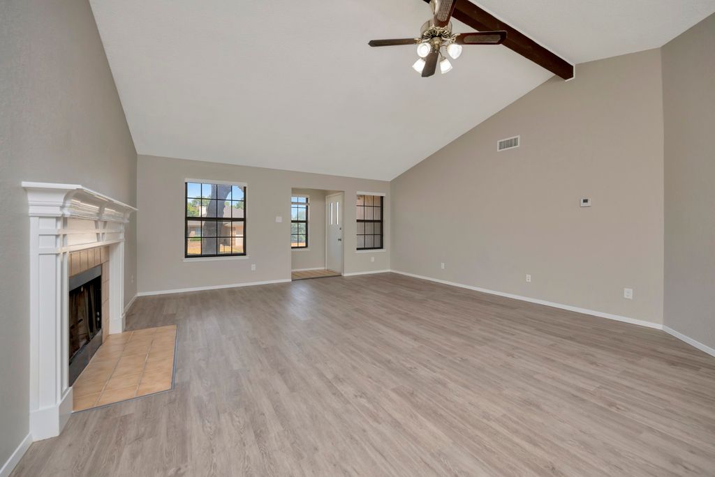 4210 Meadow Park Drive, Arlington, TX 76017 — photo 5