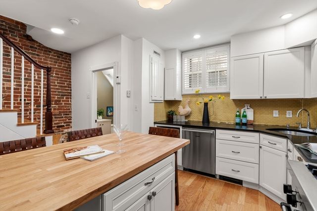 22 Shawmut St TH, Boston, MA 02116