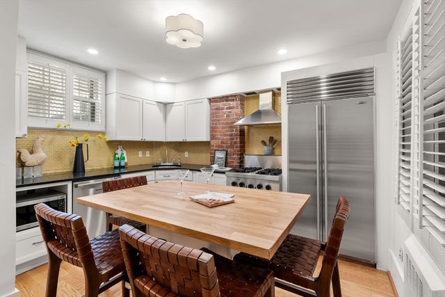 22 Shawmut St TH, Boston, MA 02116