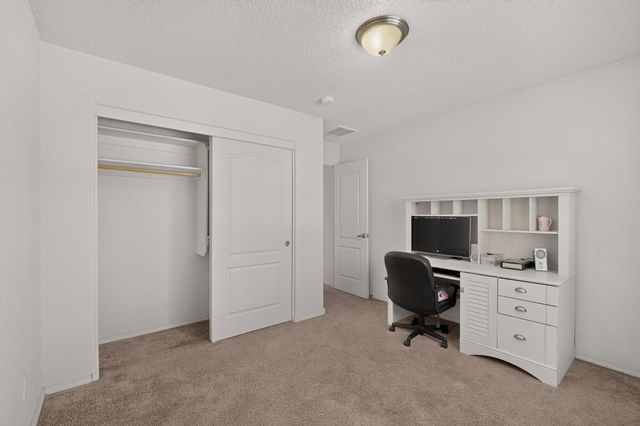 2470 Corvara Drive SE, Rio Rancho, NM 87124