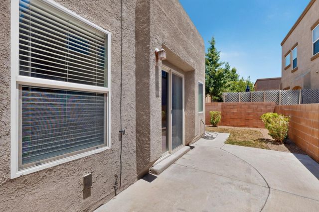 2470 Corvara Drive SE, Rio Rancho, NM 87124