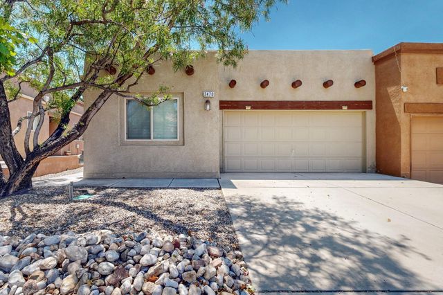2470 Corvara Drive SE, Rio Rancho, NM 87124