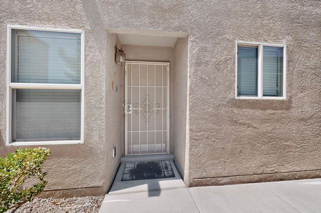 2470 Corvara Drive SE, Rio Rancho, NM 87124